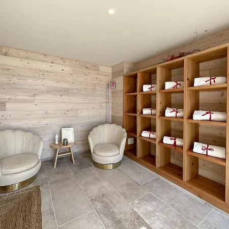 Relais Sauc & -