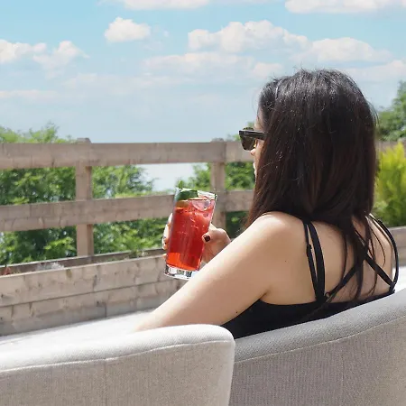 فندق Relais Sauc & - *