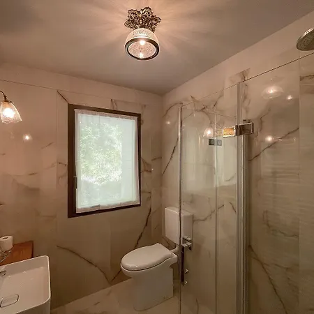 Relais Sauc & - فندق بيانكافالو